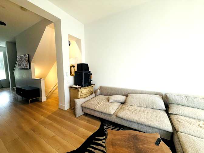 Sunny's room