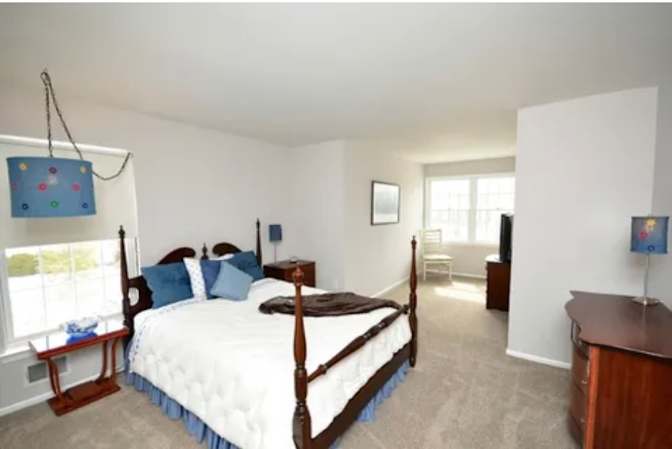 Ariana's room