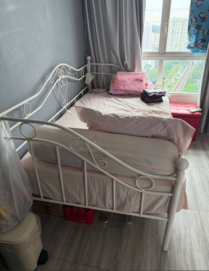 Mariah's room