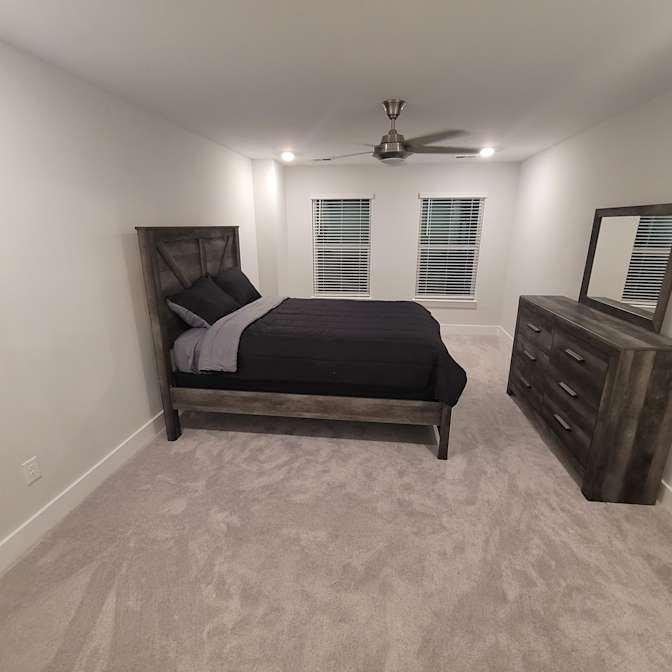 Ken's room