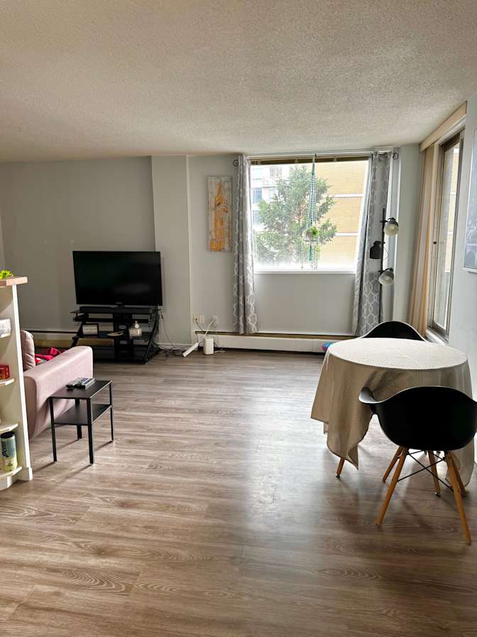 Carla's room