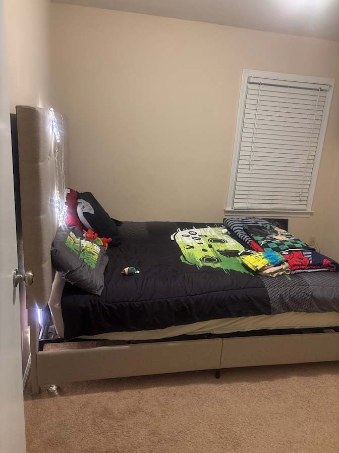 Tara's room