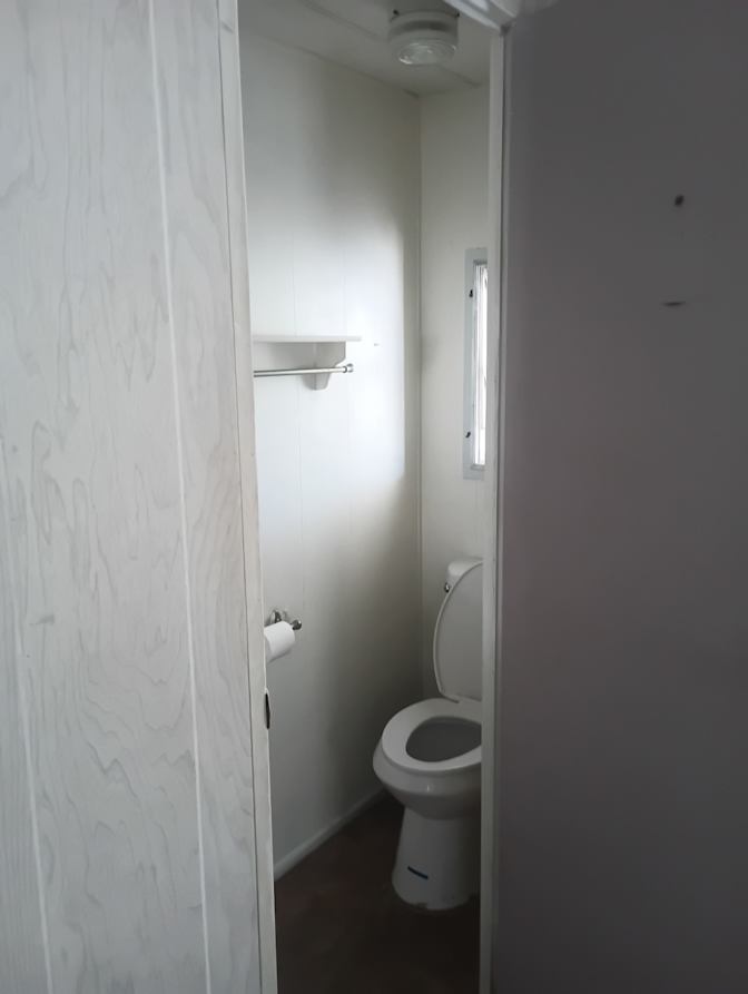 Tom Weinholdt's room