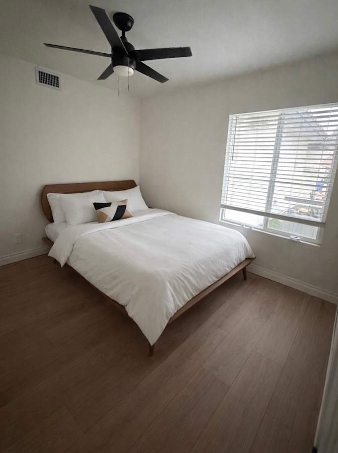Jaclyn Poladian's room