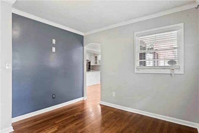 Alcove Rooms's room