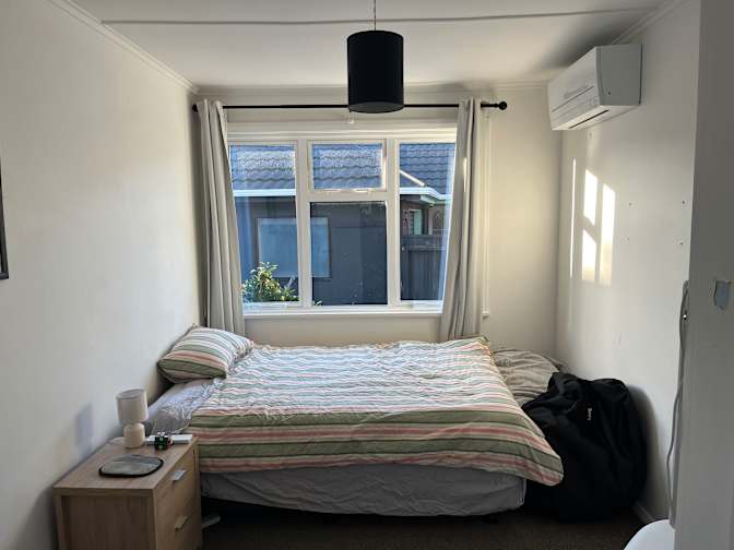 Lisa's room