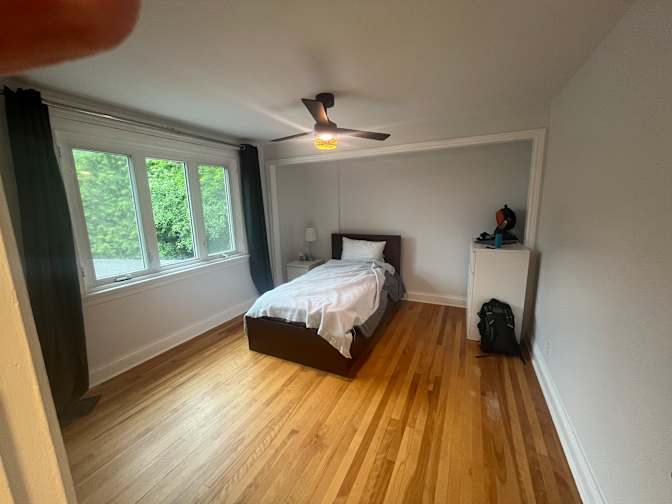 warren's room