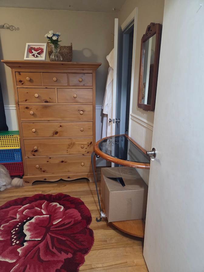 Mary-Sue Hart's room