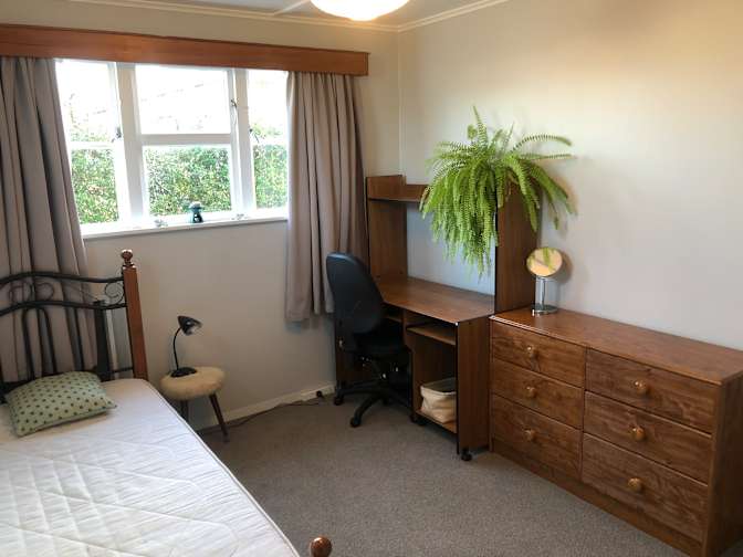 Bob's room