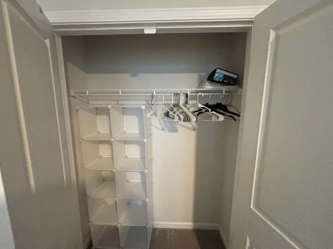 Alcove Rooms's room