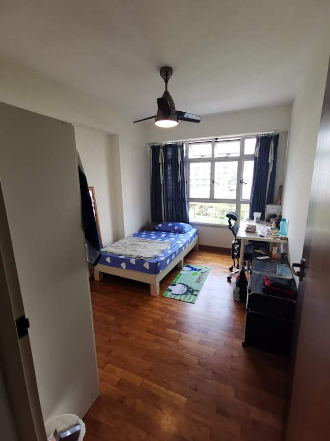 Desmond's room