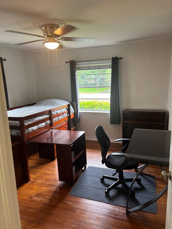 Ivan Roa's room