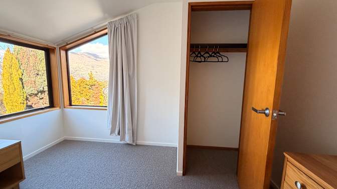Leon's room