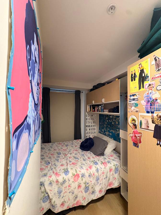 Sara de la Calle's room