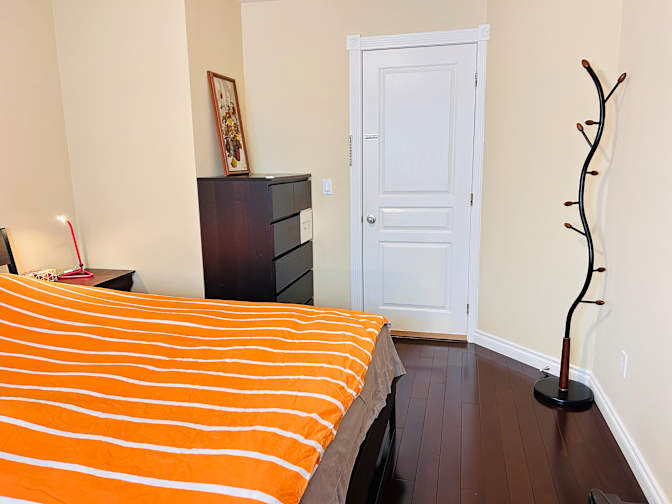 sandy's room