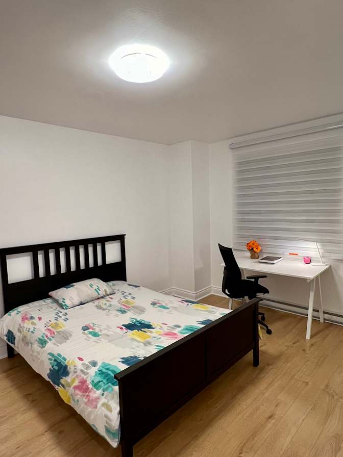 Nga Vu's room