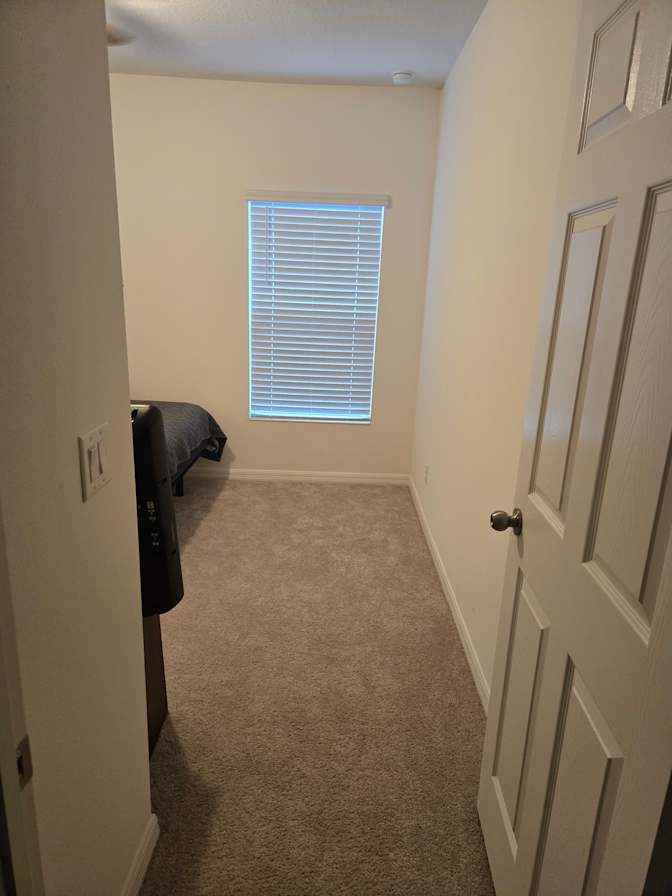 CAROLINE C's room