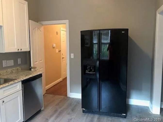 Alcove Rooms's room
