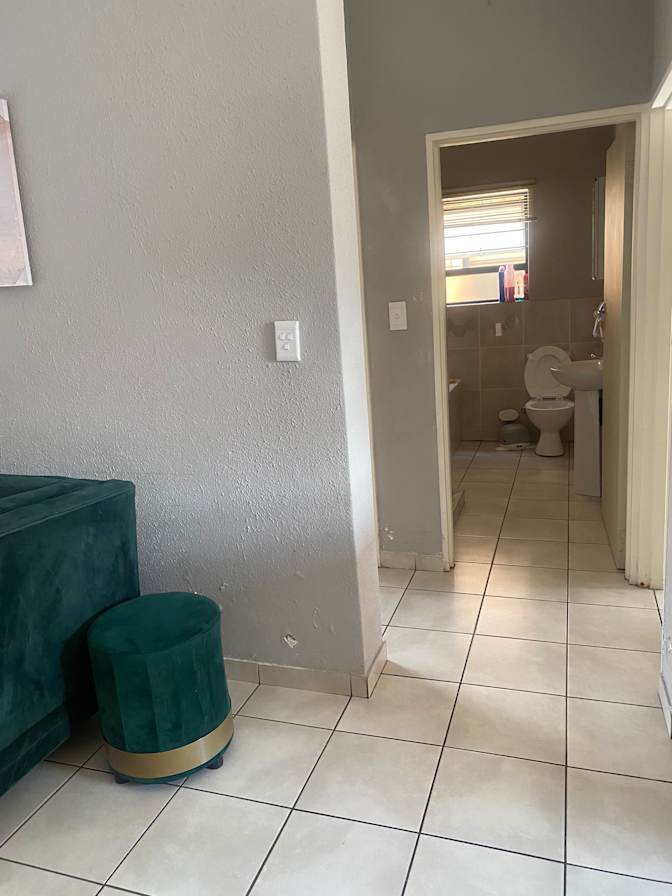takalani N's room