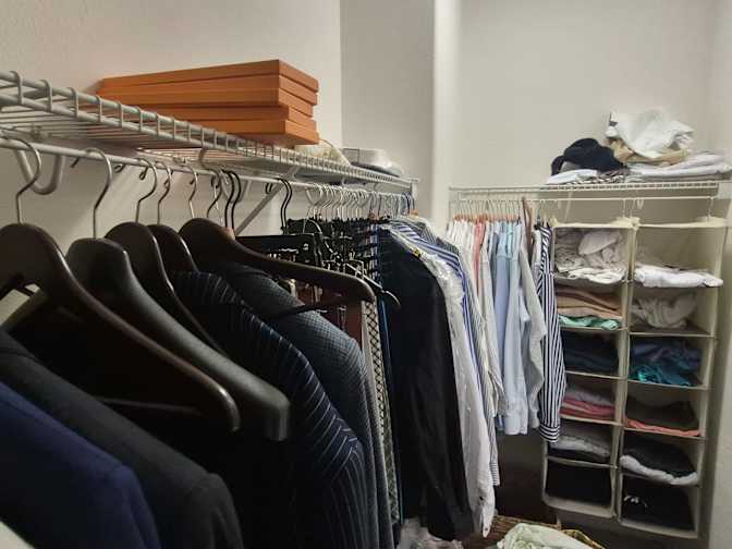 Elite Realty's room