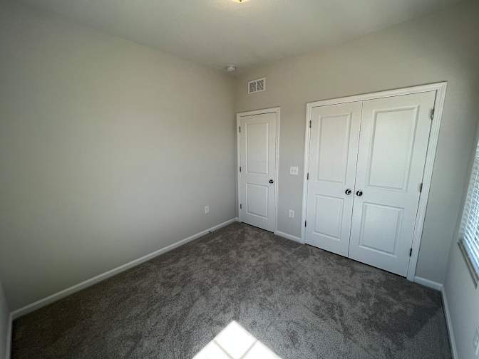 Alcove Rooms's room