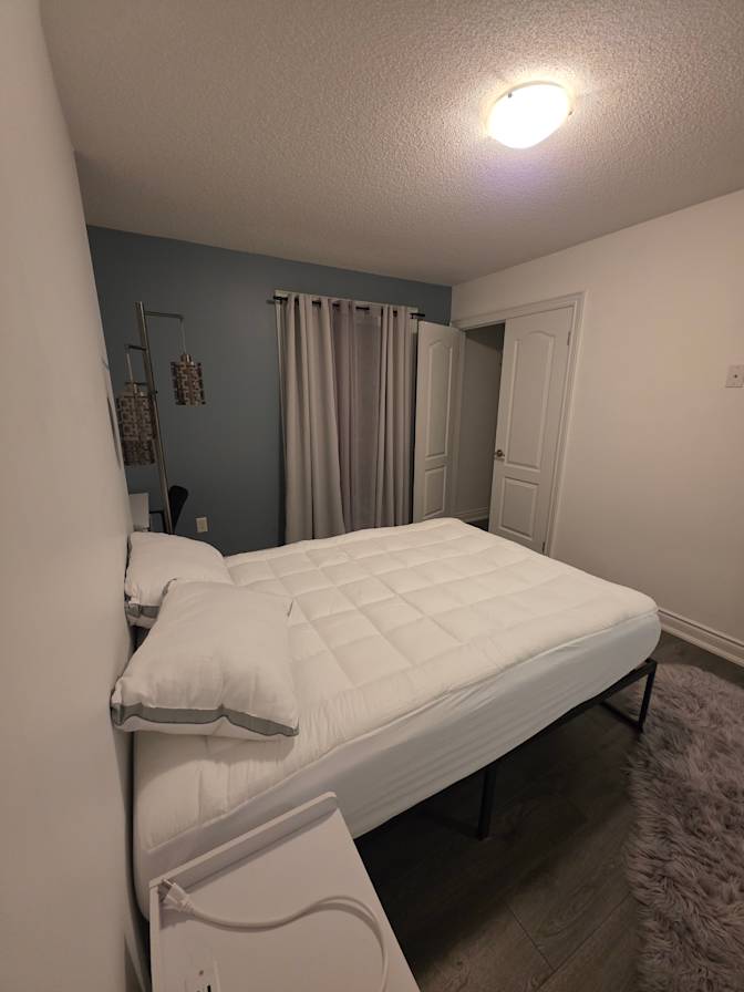 JANIS's room