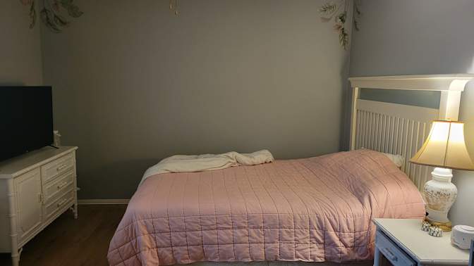 Telena's room