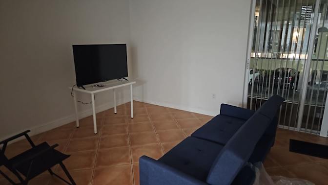 Juan's room