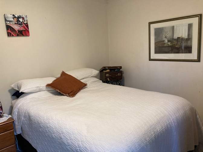 Saranya Tarrant's room
