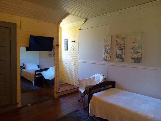 Mona's room
