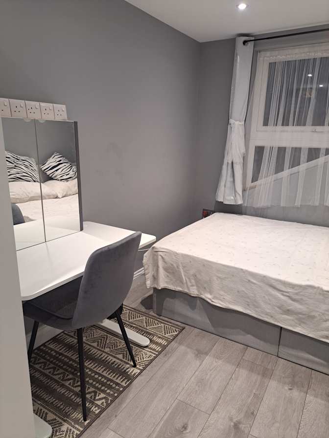 Leanna's room