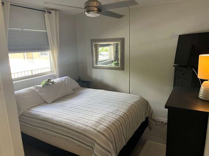 Steven Starr's room