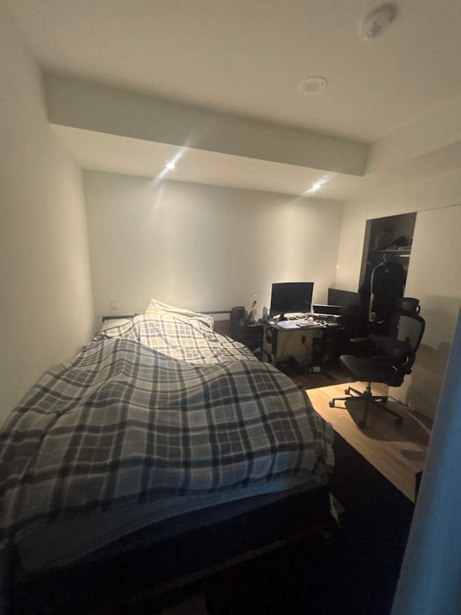 Tobi's room