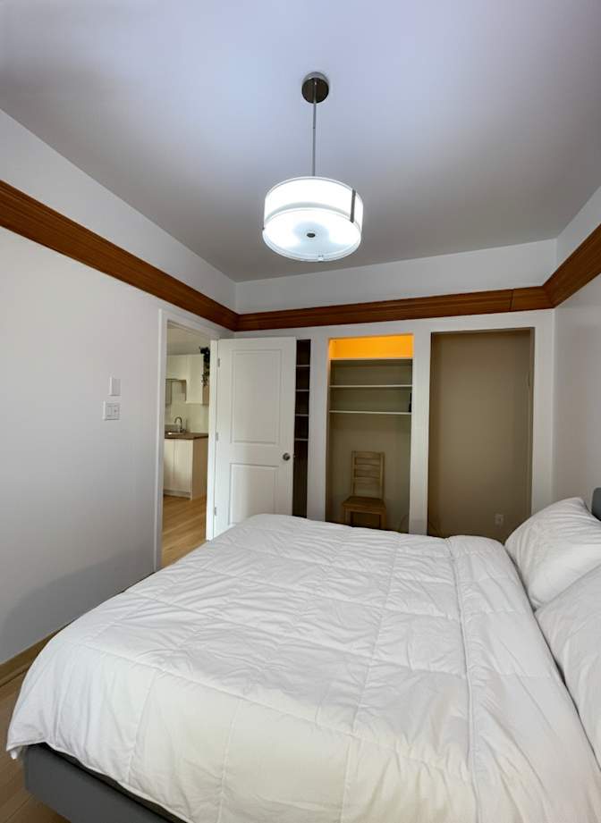 HelloMontreal's room