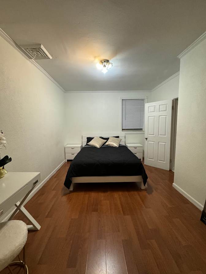 Mimi's room