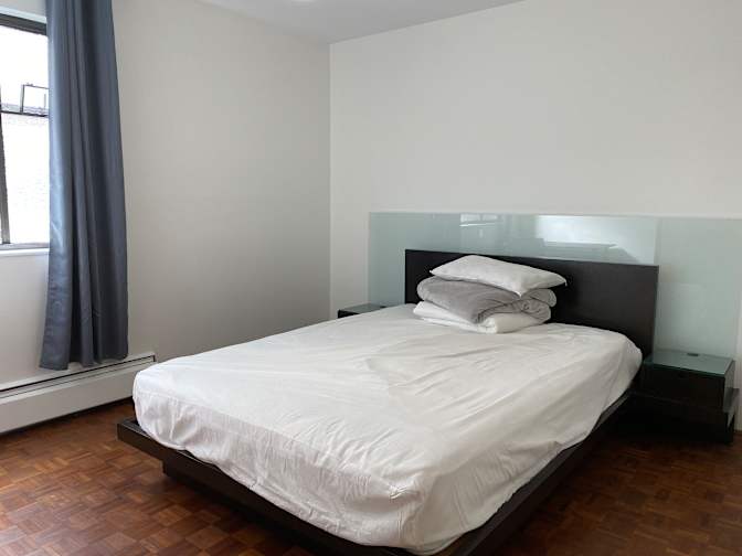 Ken's room