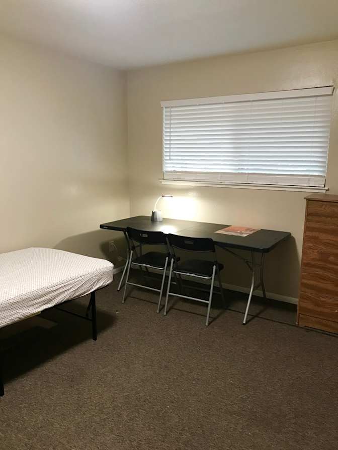 Wen's room
