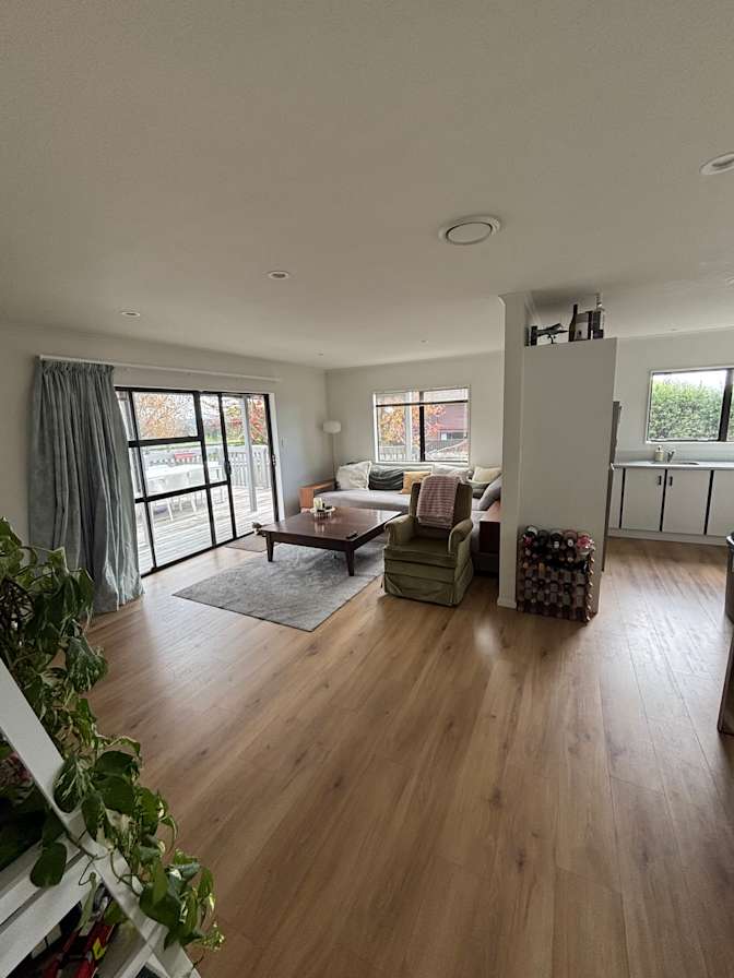 Reid's room