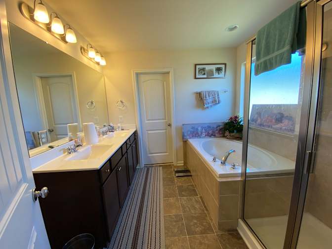 Alcove Rooms's room