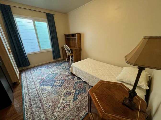 Furnished Room For Rent's room