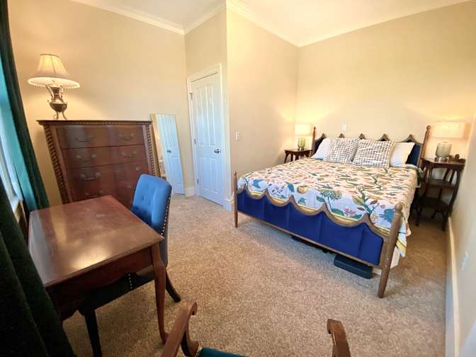 KC Cassily's room