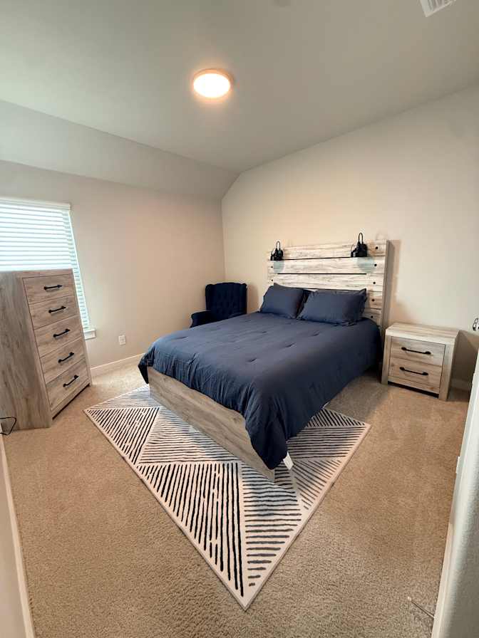 Conico Beale's room