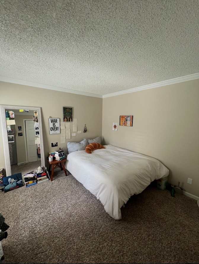 Alyssa's room