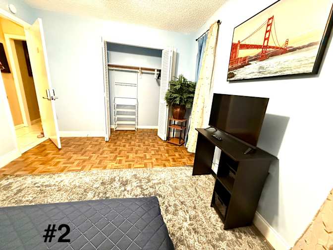 Shawn Harris's room