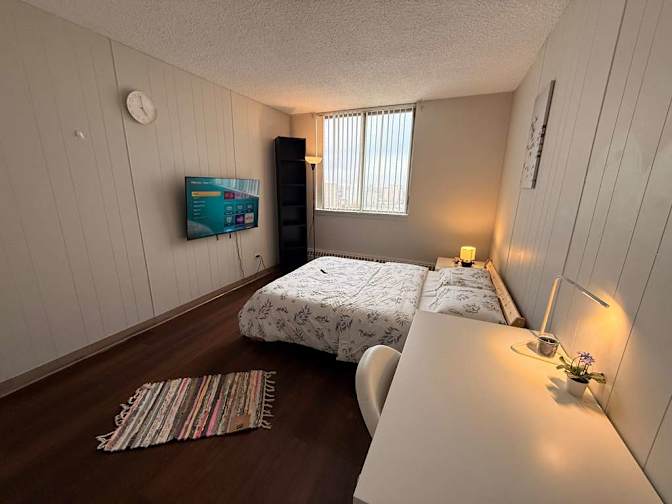 ezel's room