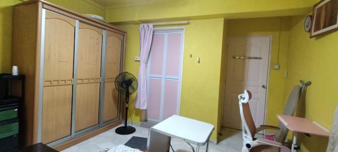 Senil's room