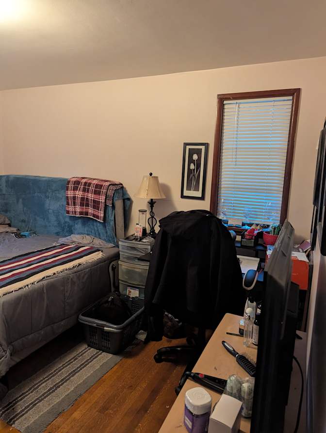 Jason De-Souza's room
