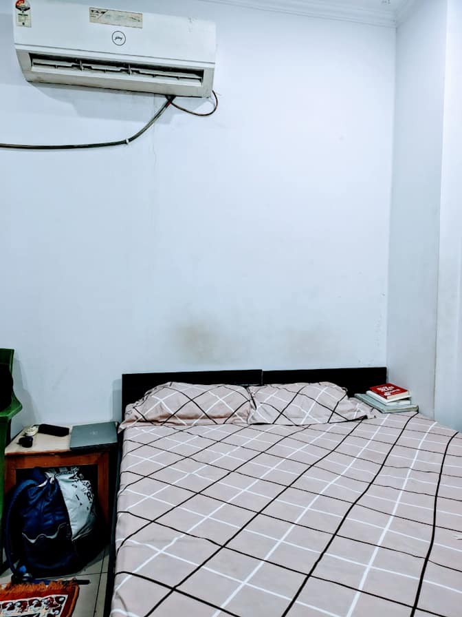 Chanchal Aggarwal's room