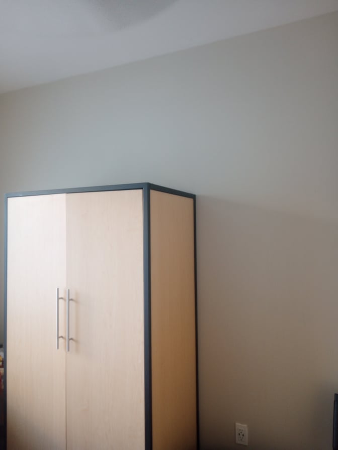 Nikolaroom's room