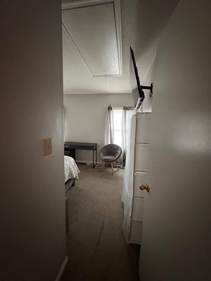 Alexa Livingtone's room